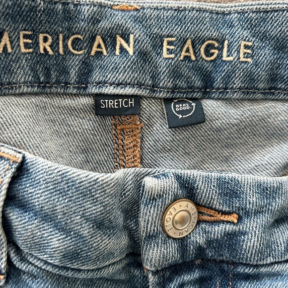American Eagle Curvy Mom Jean - Picture 4 of 6